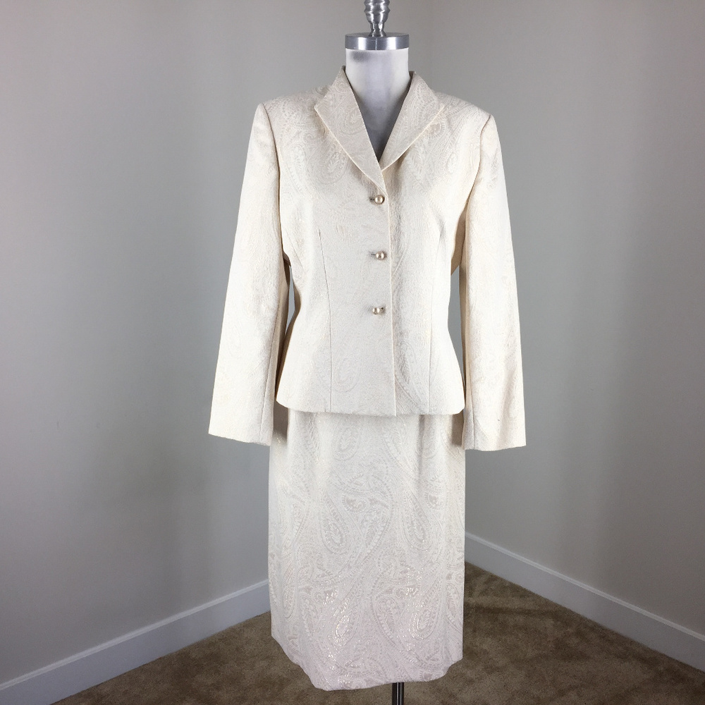 Le Suit 12 Gold Beige Brocade Skirt Suit Formal